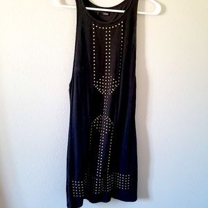 Sleeveless black dress with gold design